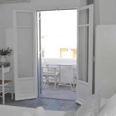 Guest house Vavanos Studios Naousa (Paros)