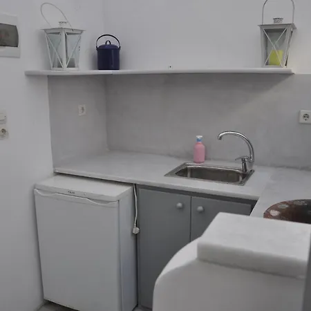 Vavanos Studios Naousa (Paros)