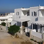 Vavanos 3*