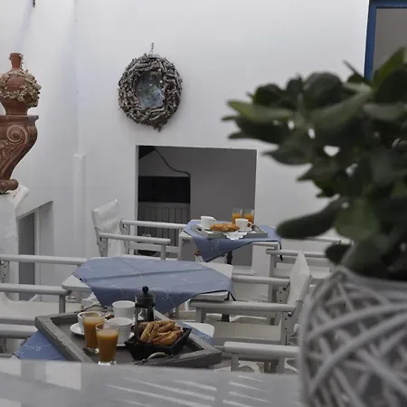 Vavanos Pensión Naousa (Paros)